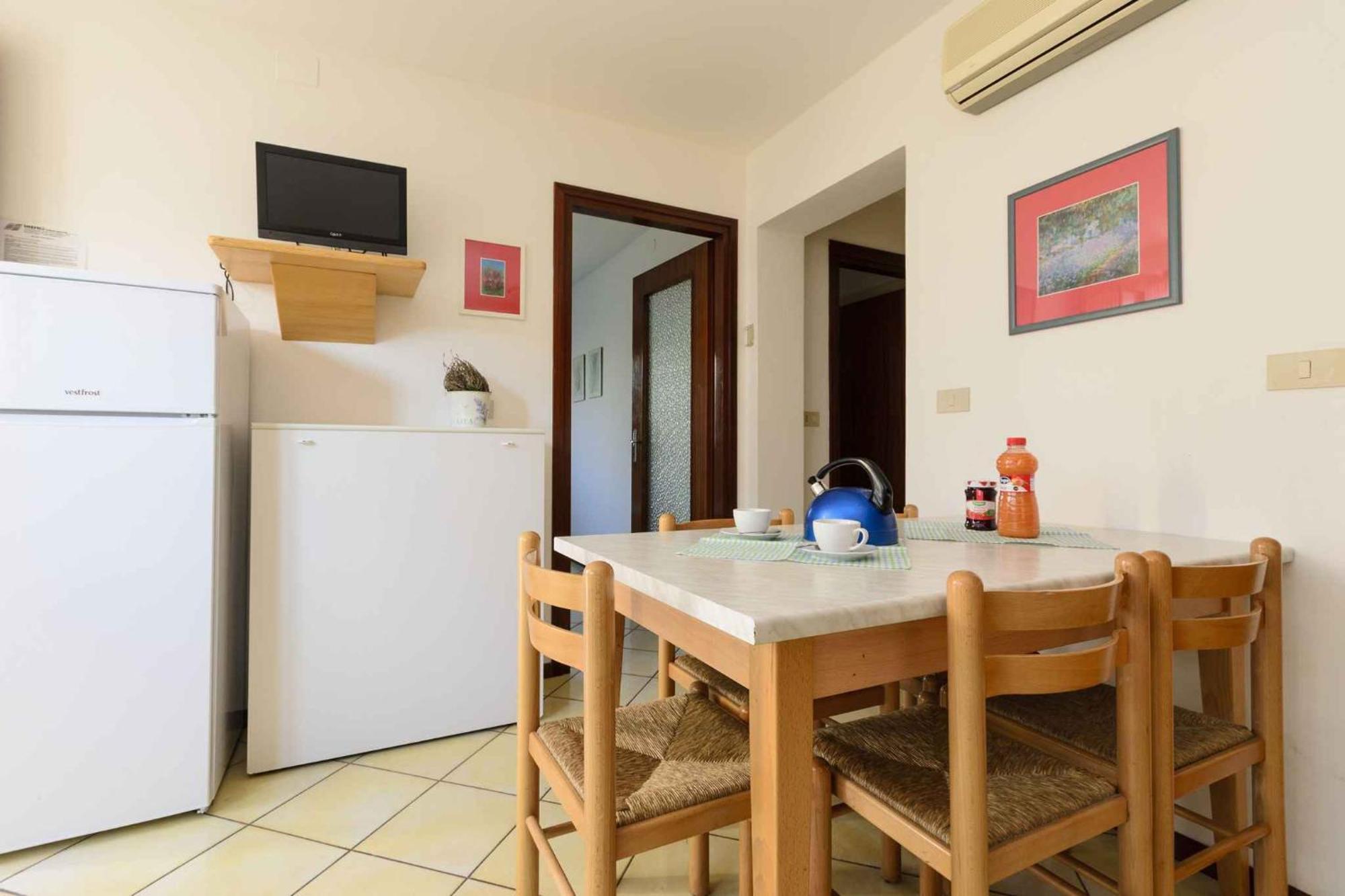 Apartment In Lignano 21662